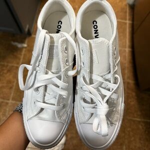 Converse white mono